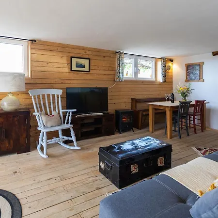 Horská chata Sunset Holidays - Boska Nora Komarno