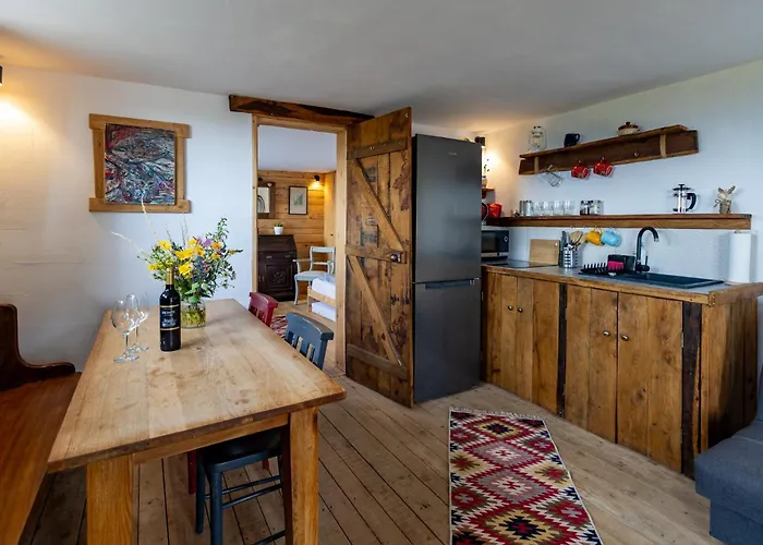 Sunset Holidays - Boska Nora Chalet *